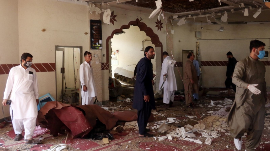 В Пакистане произошел взрыв в мечети, есть погибшие