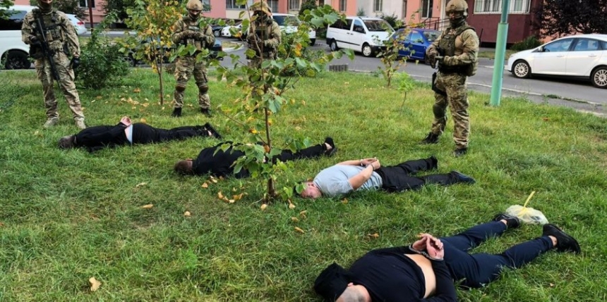 В трех регионах задержали участников банды, грабившей элитные дома по Украине