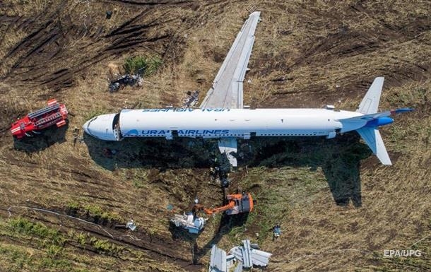 Севший в кукурузу A321 разбирали три дня. ВИДЕО