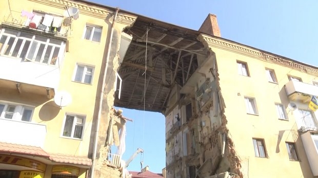 Взрыв дома в Дрогобыче: коммунальщикам объявили подозрение 