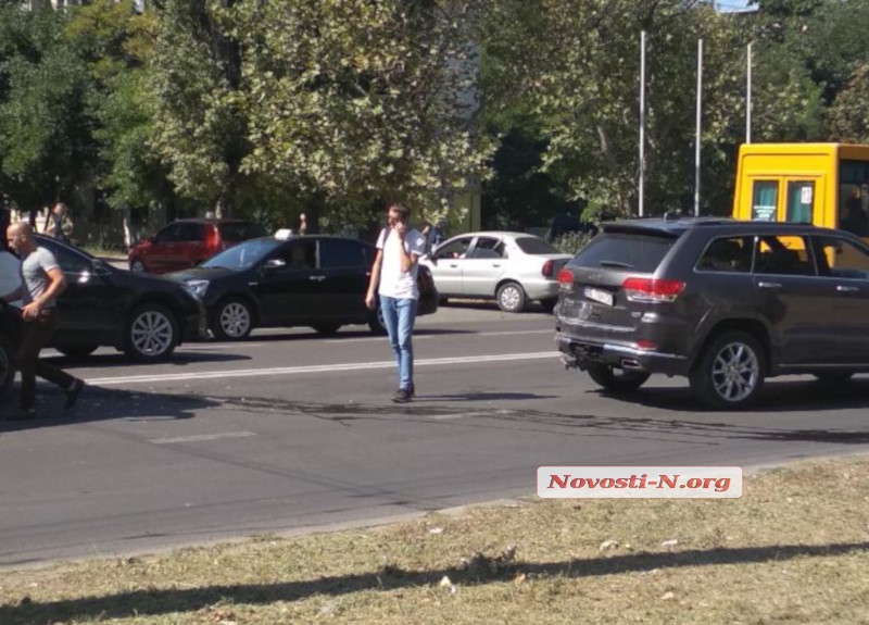 Ð ÐÐ¸ÐºÐ¾Ð»Ð°ÐµÐ²Ðµ ÑÑÐ¾Ð»ÐºÐ½ÑÐ»Ð¸ÑÑ Jeep Ð¸ Ð¼Ð°ÑÑÑÑÑÐºÐ°