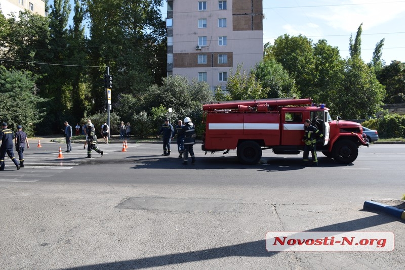 Ð ÐÐ¸ÐºÐ¾Ð»Ð°ÐµÐ²Ðµ Ð´Ð°Ð¼Ð° Ð½Ð° Â«ÐÐ¸Ð°Â» ÑÐ±Ð¸Ð»Ð° Ð½Ð°ÑÐ¼ÐµÑÑÑ Ð¿Ð¾Ð¶Ð¸Ð»ÑÑ Ð¶ÐµÐ½ÑÐ¸Ð½Ñ Ð½Ð° Ð¿ÐµÑÐµÑÐ¾Ð´Ðµ