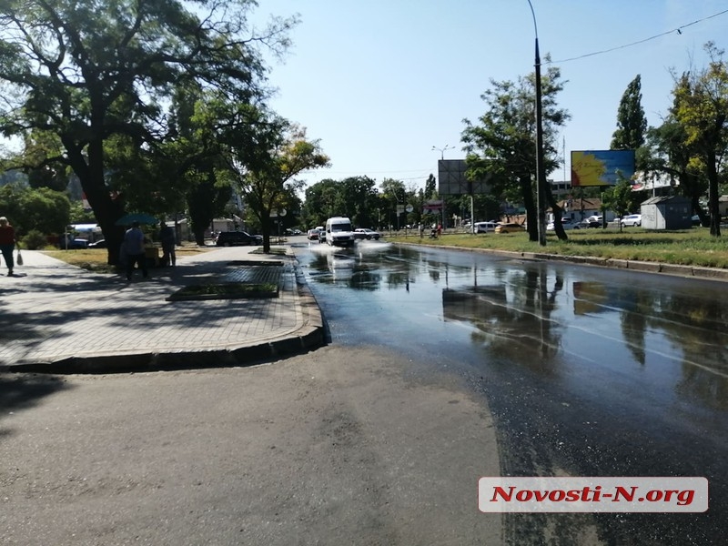 Ð ÑÐµÐ½ÑÑÐµ ÐÐ¸ÐºÐ¾Ð»Ð°ÐµÐ²Ð° Ð¼Ð°ÑÑÑÐ°Ð±Ð½ÑÐ¹ Ð¿Ð¾ÑÐ¾Ð¿ â Ð¿Ð¾ ÑÐ»Ð¸ÑÐ°Ð¼ ÑÐµÑÐµÑ Ð²Ð¾Ð´Ð¾Ð¿ÑÐ¾Ð²Ð¾Ð´Ð½Ð°Ñ Ð²Ð¾Ð´Ð°