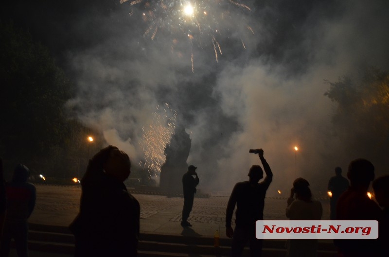 В Николаеве празднование Дня города завершилось пятиминутным салютом