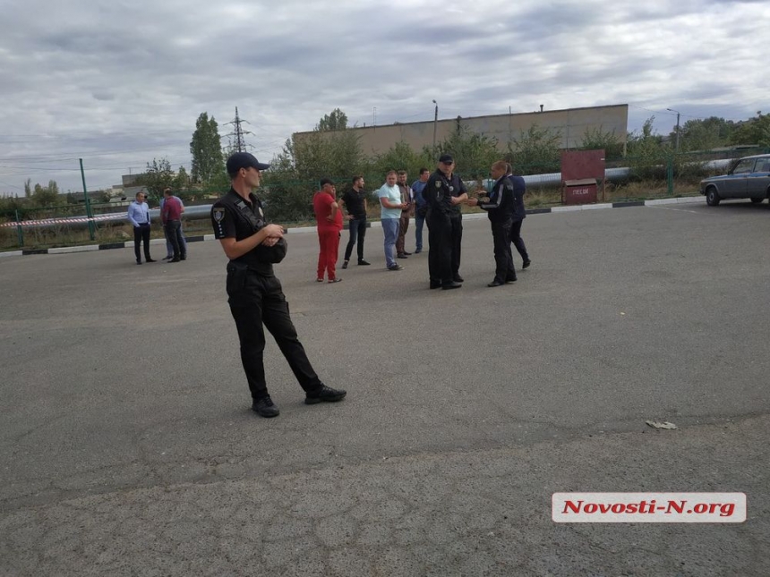 ÐÐ° Ð³Ð°Ð·Ð¾Ð²Ð¾Ð¹ Ð·Ð°Ð¿ÑÐ°Ð²ÐºÐµ Ð² ÐÐ¸ÐºÐ¾Ð»Ð°ÐµÐ²Ðµ Ð¾Ð±Ð½Ð°ÑÑÐ¶ÐµÐ½Ñ ÑÑÐ¸ ÑÑÑÐ¿Ð° Ñ Ð¾Ð³Ð½ÐµÑÑÑÐµÐ»ÑÐ½ÑÐ¼Ð¸ ÑÐ°Ð½ÐµÐ½Ð¸ÑÐ¼Ð¸