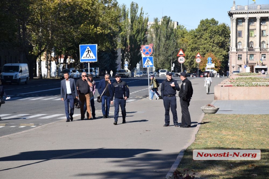 Как в Николаеве нового губернатора назначали. ФОТОРЕПОРТАЖ