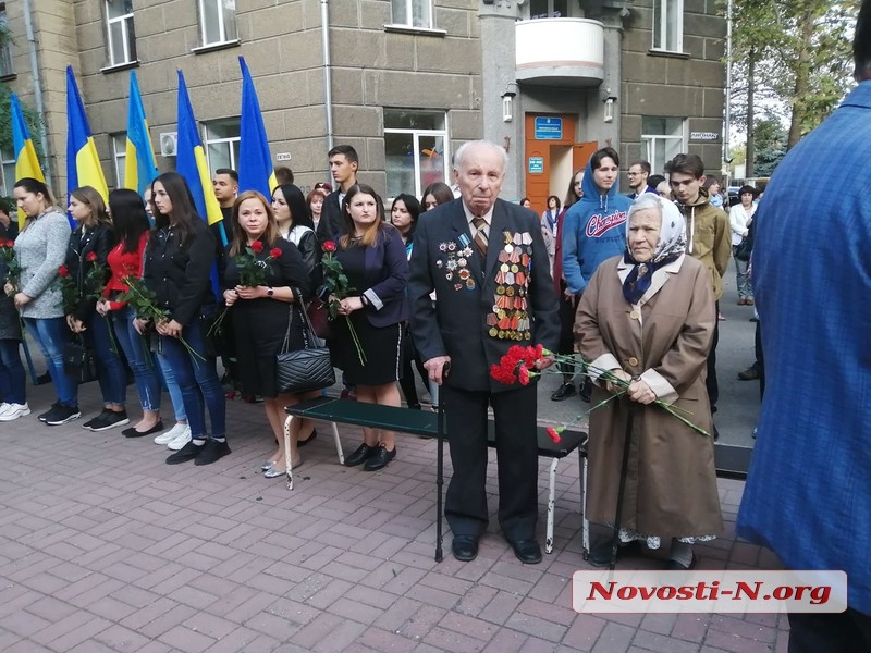 Ð ÐÐ¸ÐºÐ¾Ð»Ð°ÐµÐ²Ðµ ÐºÐ¾ Ð´Ð½Ñ Ð¿Ð°ÑÑÐ¸Ð·Ð°Ð½ÑÐºÐ¾Ð¹ ÑÐ»Ð°Ð²Ñ Ð²Ð¾Ð·Ð»Ð¾Ð¶Ð¸Ð»Ð¸ ÑÐ²ÐµÑÑ Ðº Ð¿Ð°Ð¼ÑÑÐ½Ð¸ÐºÑ ÐÑÐ³Ð¸Ð½Ñ