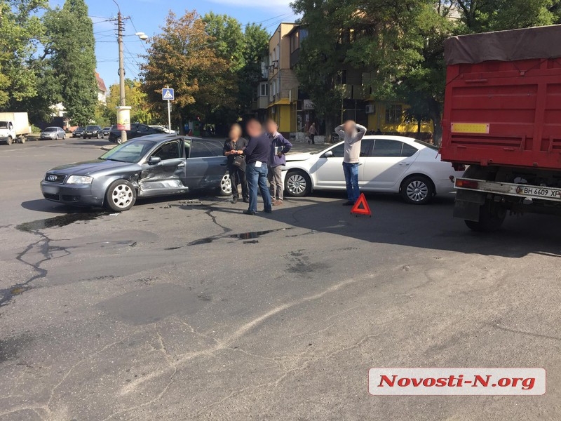 Ð ÐÐ¸ÐºÐ¾Ð»Ð°ÐµÐ²Ðµ Ð²Ð¾Ð·Ð»Ðµ Â«ÐÐ°Ð¿ÑÐ¸ÐºÐ¸Â» ÑÑÐ¾Ð»ÐºÐ½ÑÐ»Ð¸ÑÑ Â«ÐÑÐ´Ð¸Â» Ð¸ Â«Ð¨ÐºÐ¾Ð´Ð°Â»