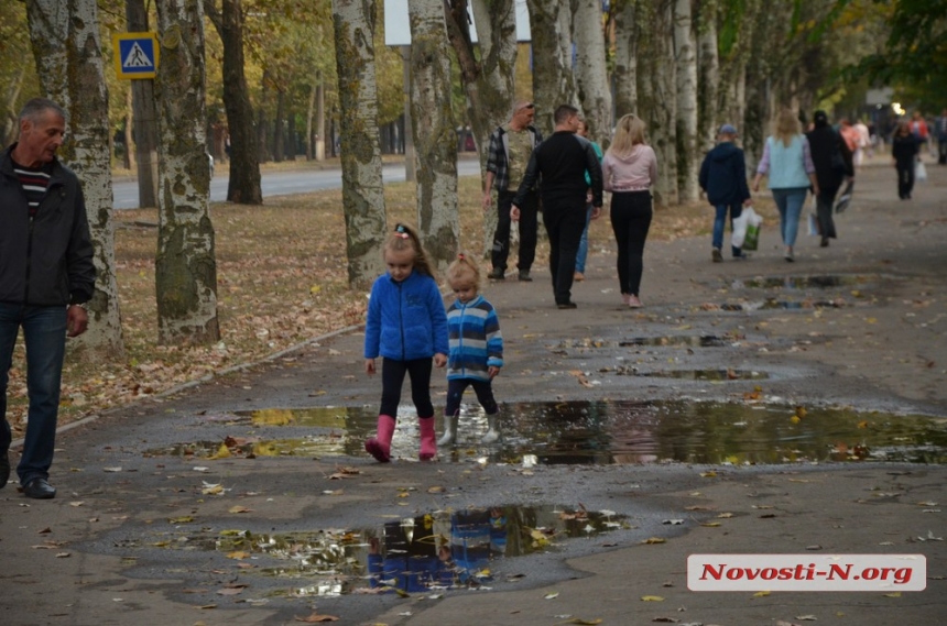 Бабье лето: Николаев окрашивается в янтарные тона. ФОТО