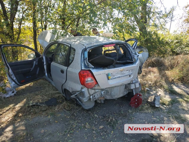 Под Николаевом перевернулся «Шевроле»