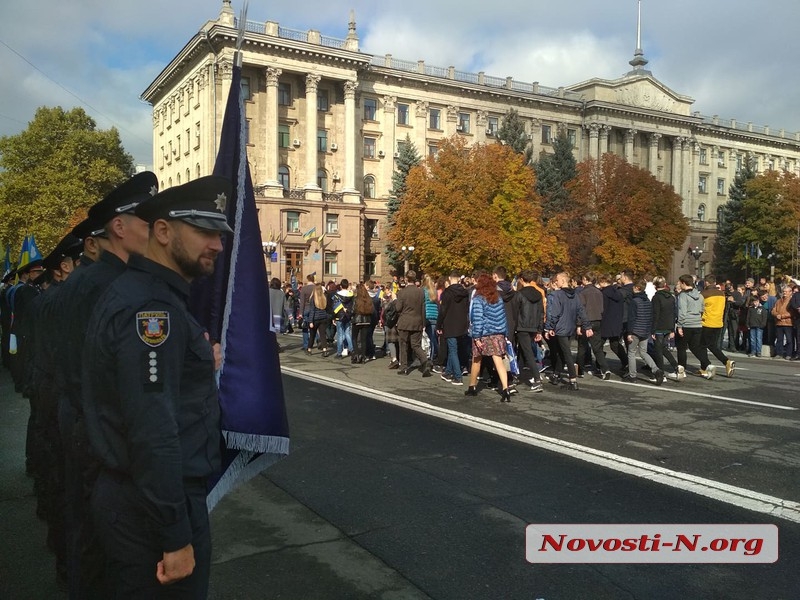 В Николаеве сегодня охраняют порядок 130 полицейских и 60 членов общественных формирований