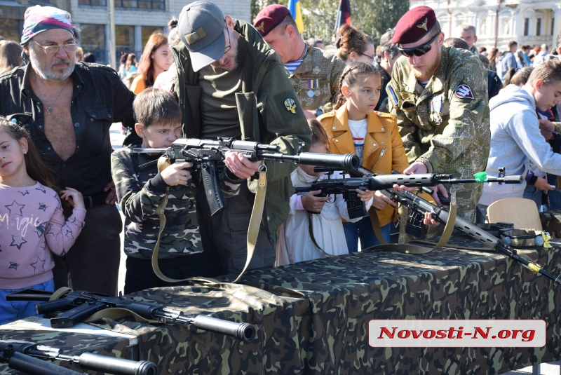«Наши воины — не злые люди», - в Николаеве участники АТО провели детский квест «ЗахисТИ»