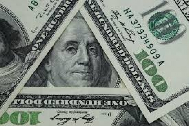 Курс доллара на межбанке опустился ниже 25 гривен