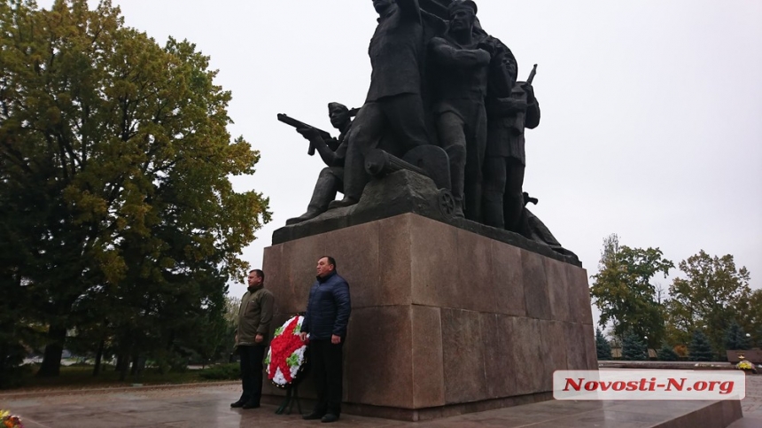 В Николаеве воины-интернационалисты и пенсионеры МВД почтили память участников ВОВ