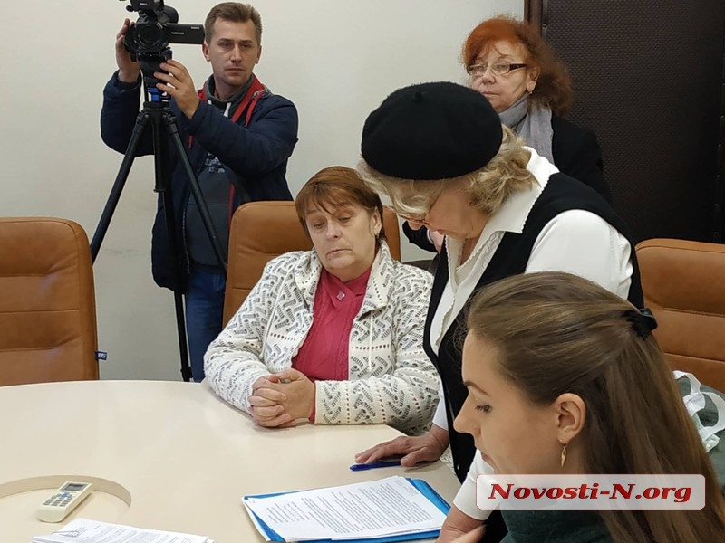 «Мы сложимся, как в Дрогобыче»: в Николаеве жители дома просят у депутатов капремонт