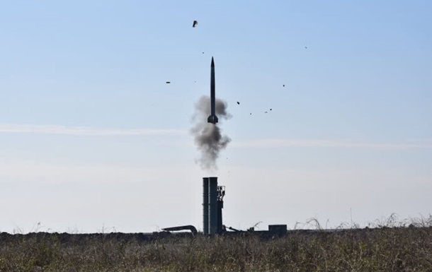 Военные показали учения с запуском ракет С-300 под Херсоном