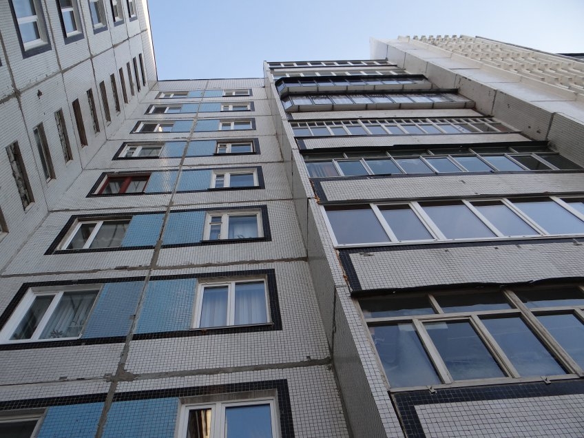 Под Одессой подросток покончил с собой, бросившись с 16 этажа
