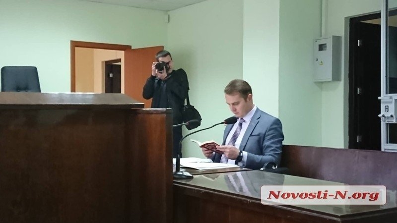 В Николаеве адвокат, подозреваемый в присвоении квартир, пробыл в СИЗО 10 дней и вышел на свободу