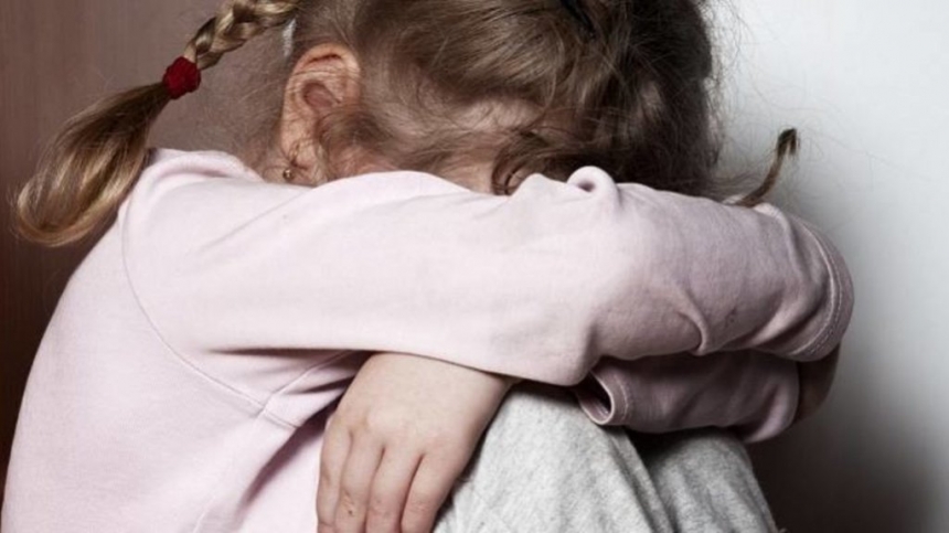 В Николаеве деда подозревают в изнасиловании 5-летней внучки