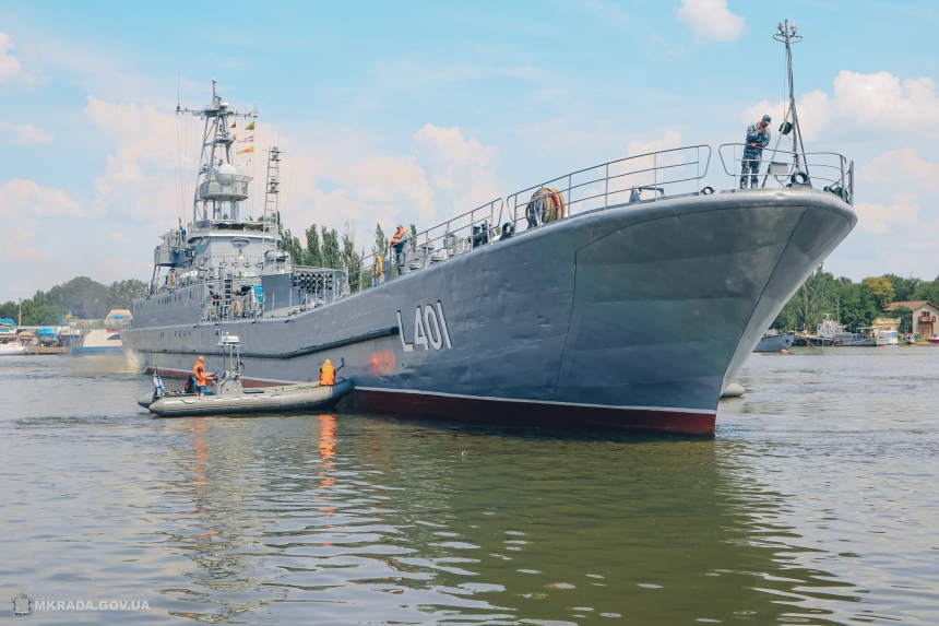 В Николаеве разведут 3 моста — ожидается выход корабля «Юрий Олефиренко»