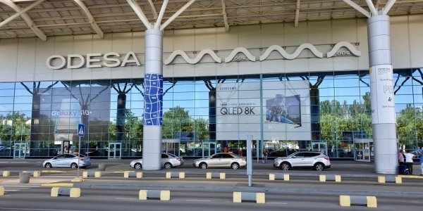 Работа Одесского аэропорта возобновлена