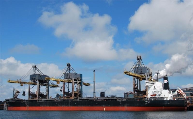В Николаеве таможенники обнаружили на судне 28 тонн контрабандного мазута