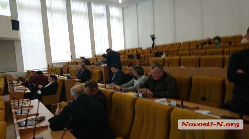 Депутаты не расходятся и собираются провести сессию без Москаленко