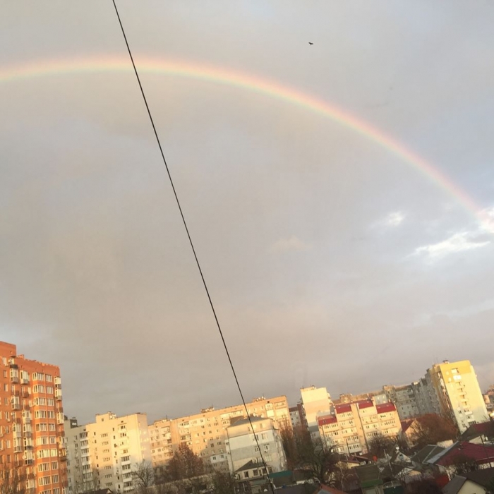 Николаевцы массово делятся фотографиями радуги над городом в соцсетях