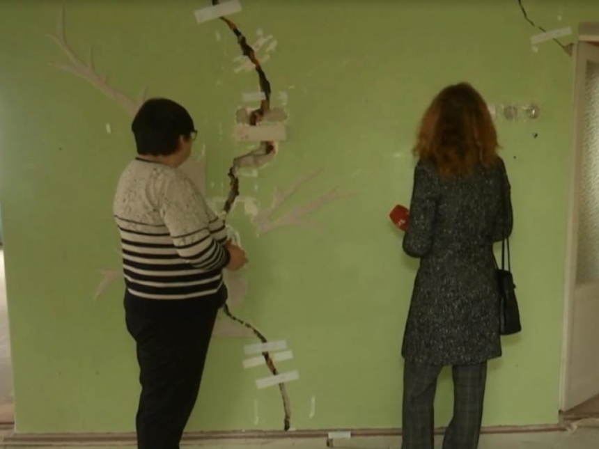 «Через трещины в стенах залетают птицы»: детсад на Николаевщине ужаснул своим видом