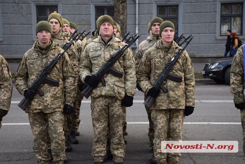 В Николаеве прибывших с Донбасса военнослужащих встречали без представителей власти. ФОТО, ВИДЕО
