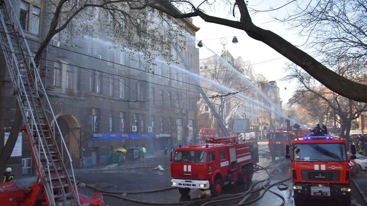 Названо новое число пострадавших при пожаре в одесском колледже