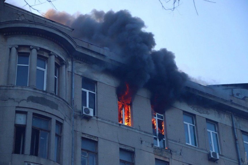 Пожар в Одессе: студенты звонили родным из горящего здания, чтобы попрощаться