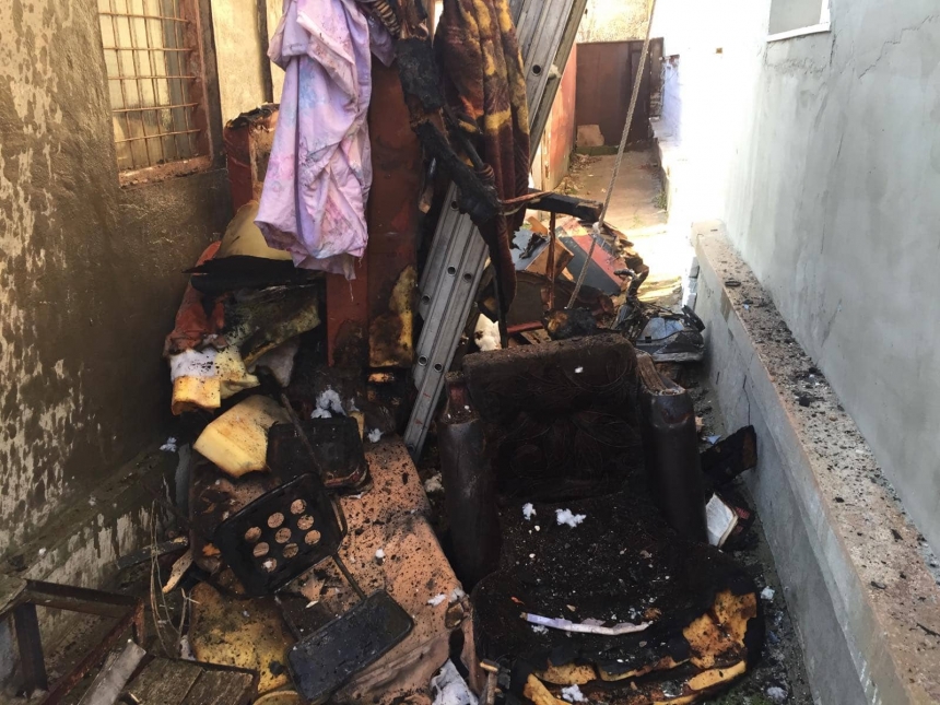 На Николаевщине горела квартира — пострадала пенсионерка