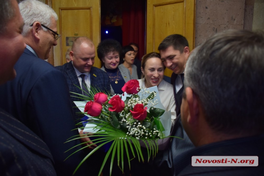«Пусть вас выбирают неоднократно»: в Николаеве поздравили чиновников всех уровней с Днём самоуправления 