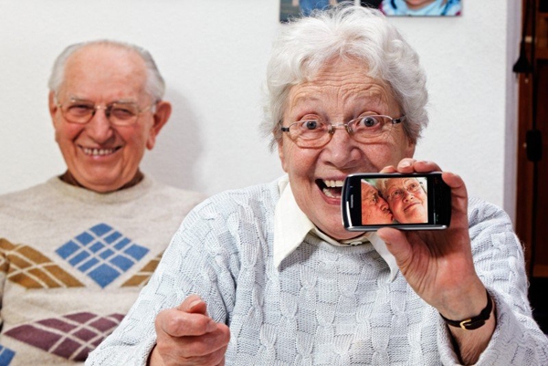 В Пенсионном фонде пообещали, что с Нового года начнут обслуживать пенсионеров через мобильное приложение