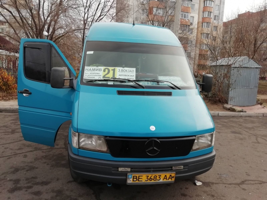 В Николаеве с маршрутов сняли два микроавтобуса - из-за санитарного состояния