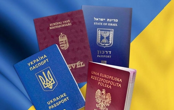 Россияне смогут получить украинское гражданство и не будут читать присягу - законопроект