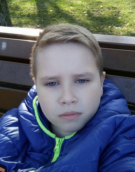 Николаевскому пятикласснику нужно помочь собрать 60 тысяч гривен, чтобы он смог ходить 