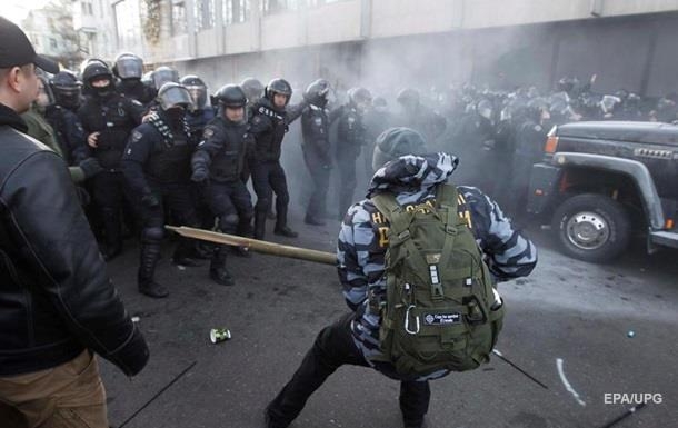 Глава полиции Киева объяснил разгон протестующих на Грушевского