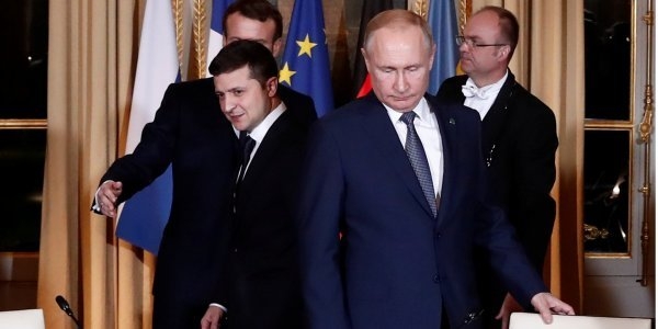 В Париже Путин заявил Зеленскому, что часть Украины всегда принадлежала России