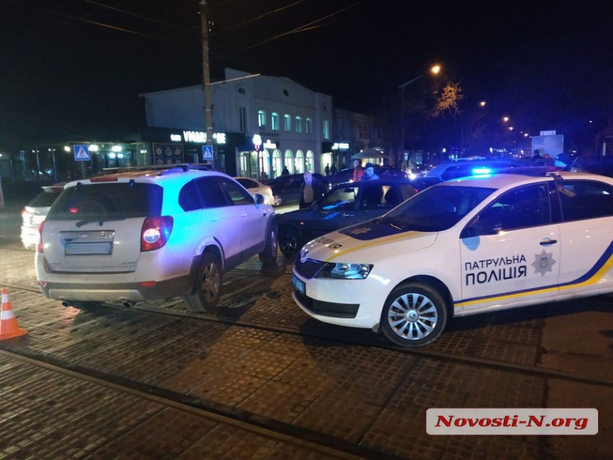 В центре Николаева два ДТП — на Московской и Потемкинской пробки, заблокировано движение трамваев