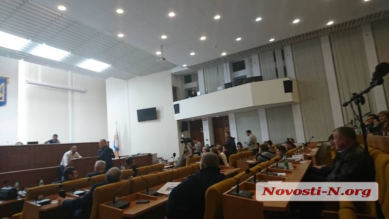 Глава облсовета пытается закрыть сессию – депутаты не проголосовали за бюджет Николаевщины-2020