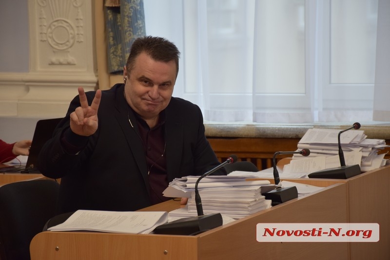 Как депутаты Николаевского горсовета не смогли собраться на последнюю в нынешнем году сессию. ФОТОРЕПОРТАЖ