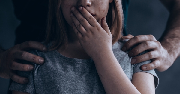 В Первомайске мужчина «изнасиловал по согласию» 13-летнюю девочку