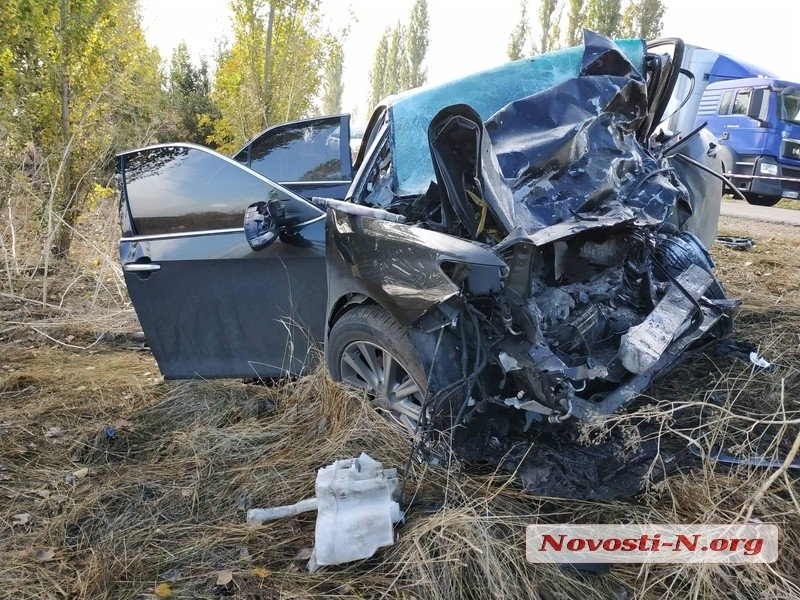 Участник ДТП, в котором погибли офицеры николаевской полиции, ни разу не явился на допрос