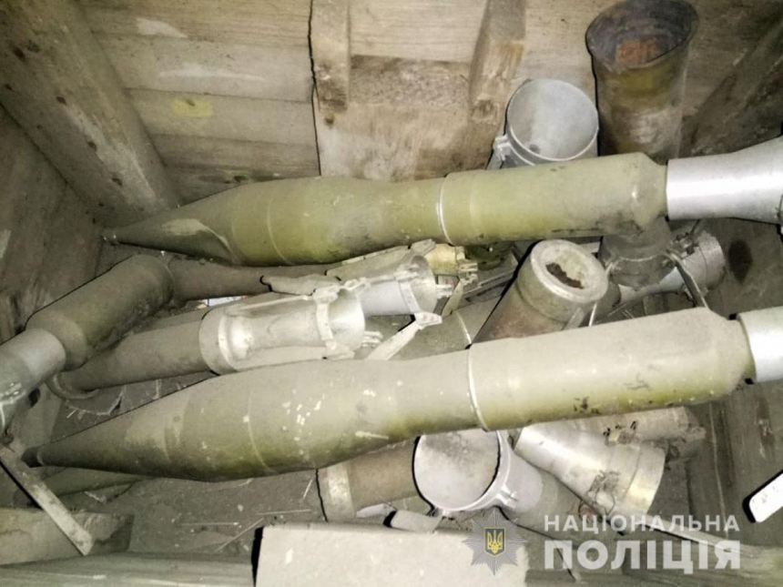 В Донецкой области мужчина подорвался на боеприпасах, которые хранил дома