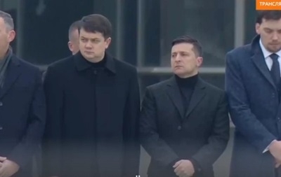 Тела погибших украинцев доставили в Борисполь. ВИДЕО