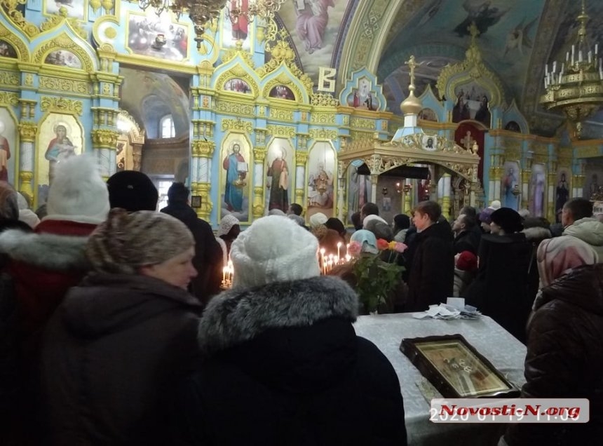 Как в Николаеве проходили крещенские купания. ФОТОРЕПОРТАЖ