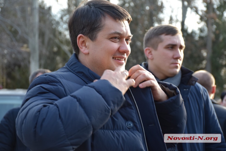 Фоторепортаж с рабочего визита в Николаев главы ВР Разумкова 