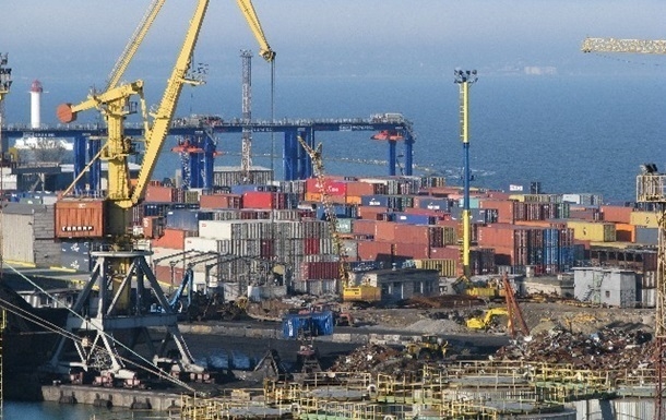 Внешняя торговля Украины ушла в минус на $12 млрд